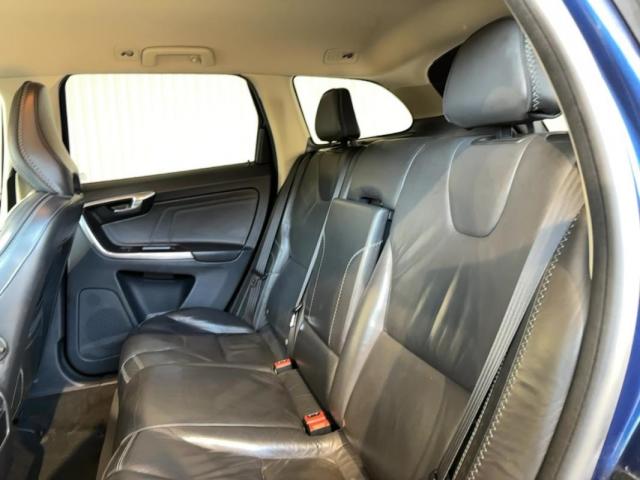 Volvo Xc60 image 9
