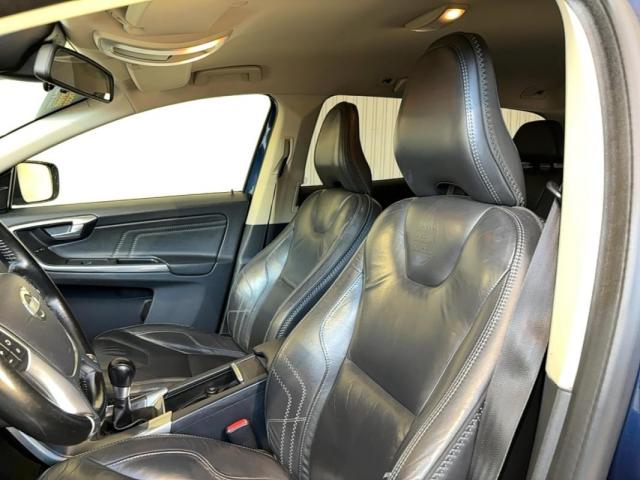 Volvo Xc60 image 2