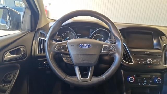 Ford Focus image 7