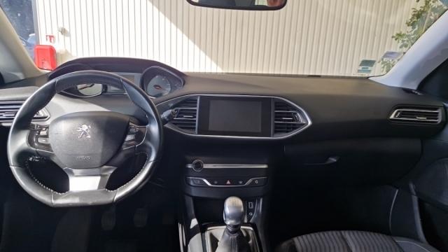 Peugeot 308 image 6
