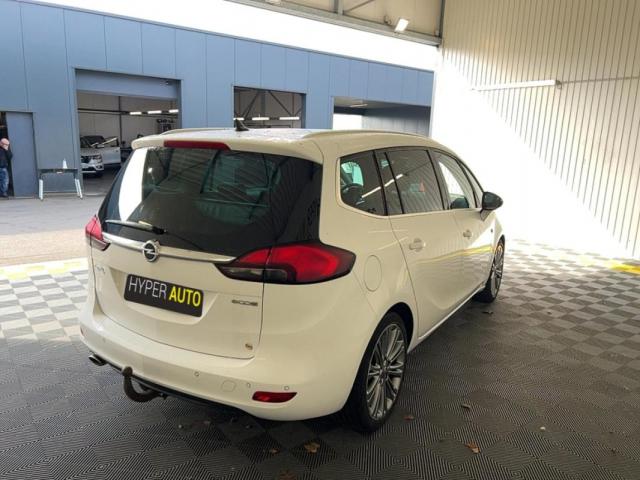 Opel Zafira Tourer image 8