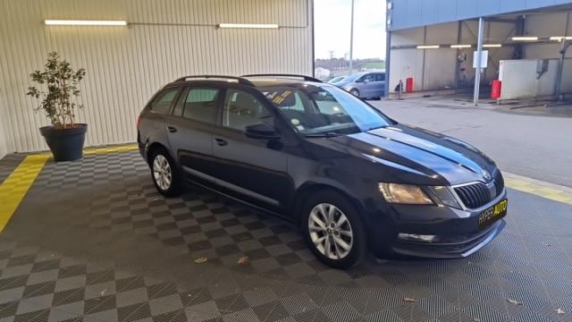 Skoda Octavia image 6