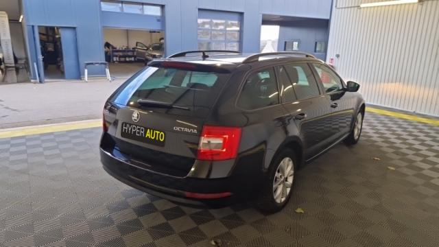 Skoda Octavia image 9