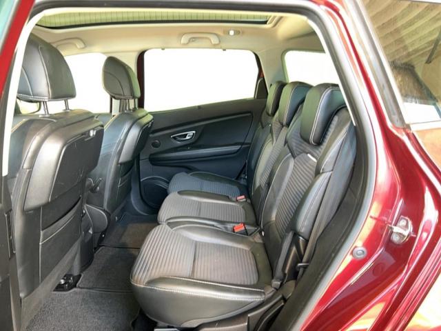Renault Grand Scénic image 9