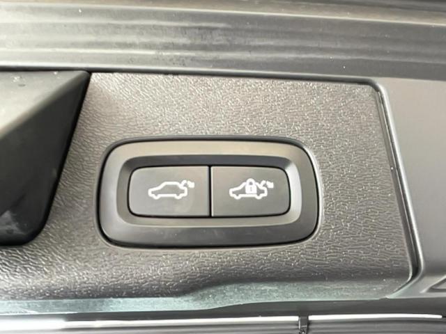 Volvo Xc60 image 9