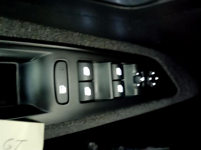 Peugeot 5008 image 7