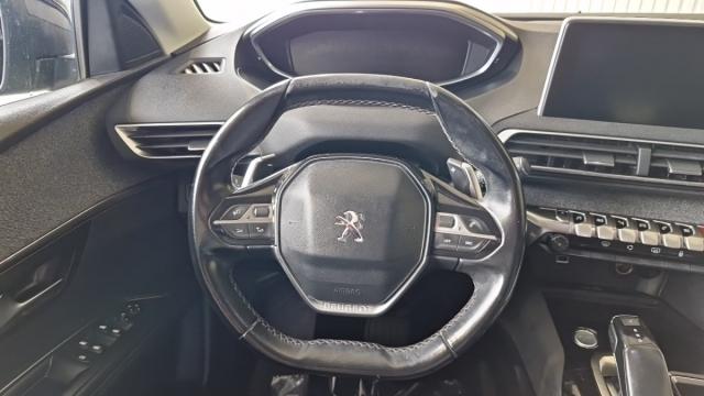 Peugeot 3008 image 3