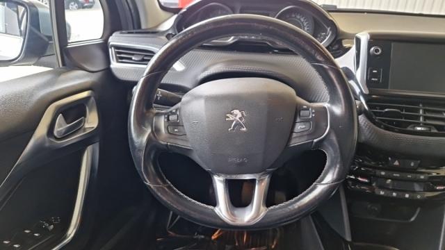 Peugeot 2008 image 6