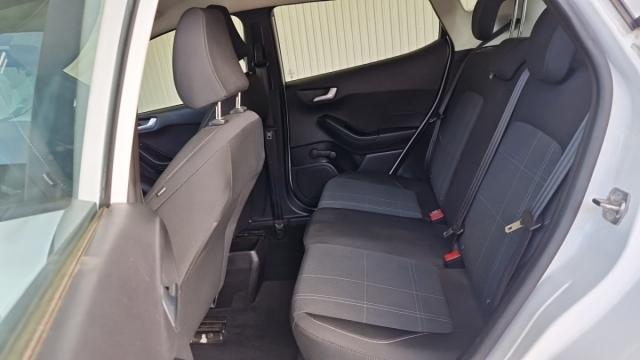 Ford Fiesta image 6
