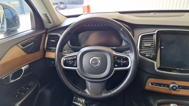 Volvo Xc90 image 2