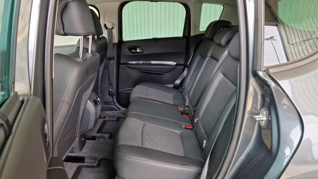 Peugeot 3008 image 1