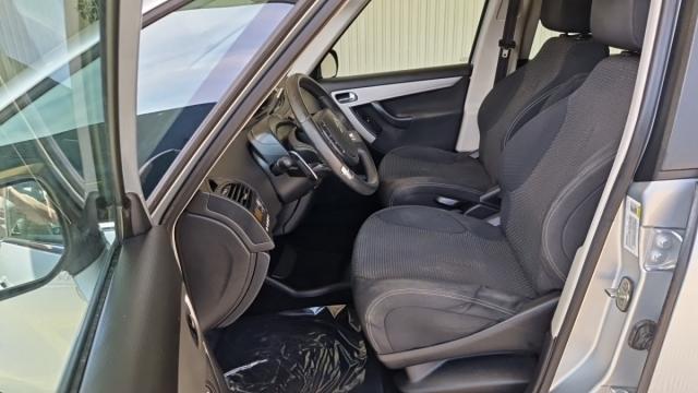 Citroen C4 Picasso image 7
