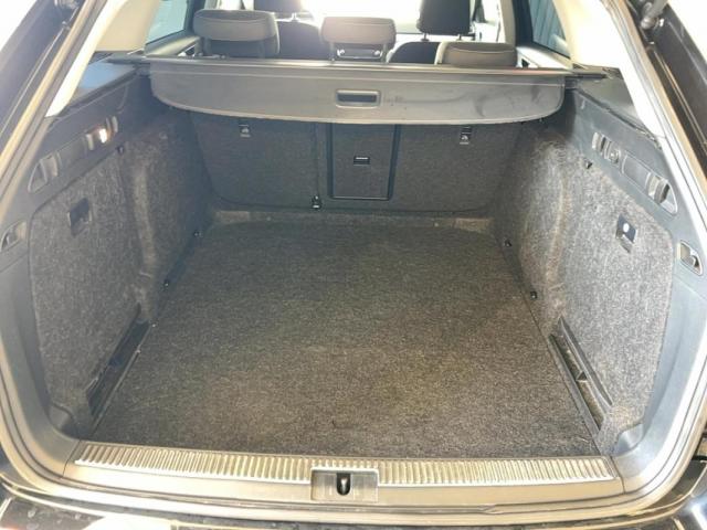 Skoda Superb Combi image 2