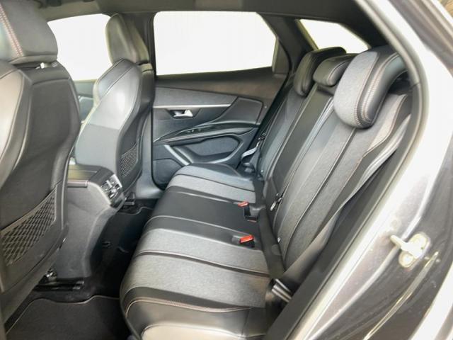 Peugeot 3008 image 2