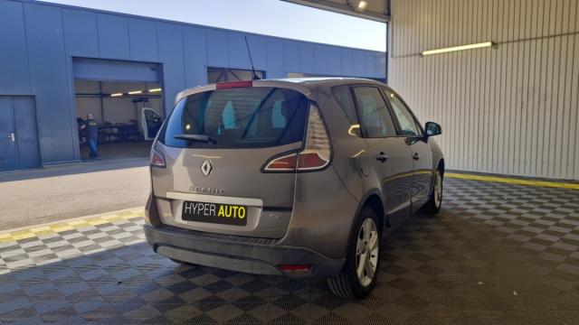 Renault Scénic image 2
