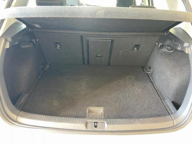 Volkswagen Golf image 7
