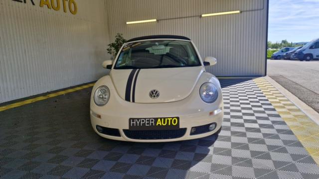 Volkswagen New Beetle image 9