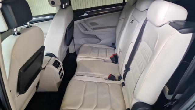 Volkswagen Tiguan Allspace image 1
