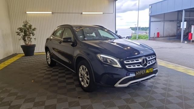 Mercedes Benz Gla image 8