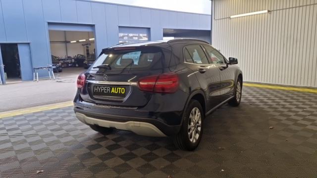 Mercedes Benz Gla image 2