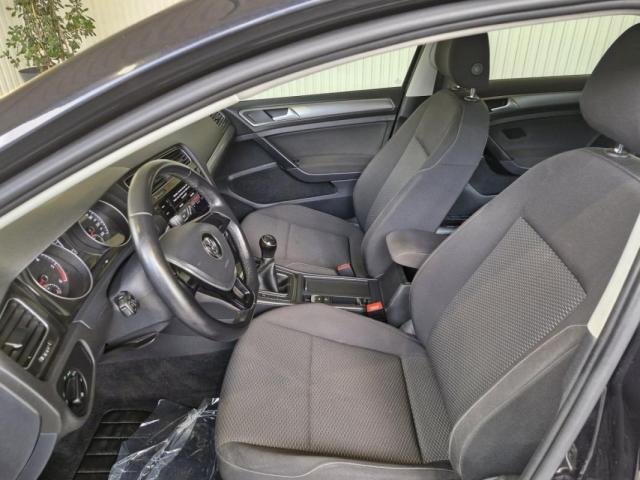 Volkswagen Golf image 5