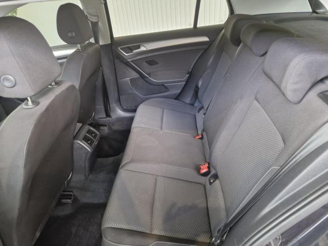 Volkswagen Golf image 2