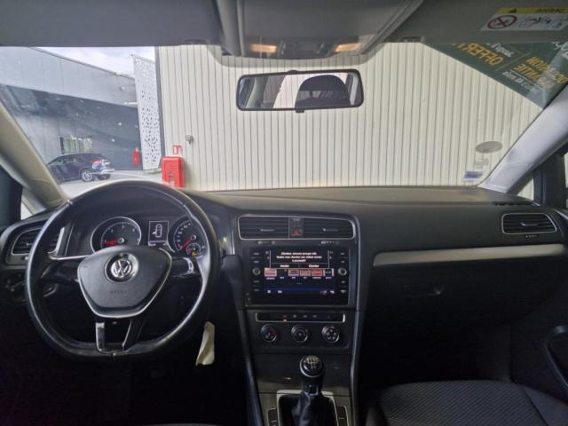 Volkswagen Golf image 6