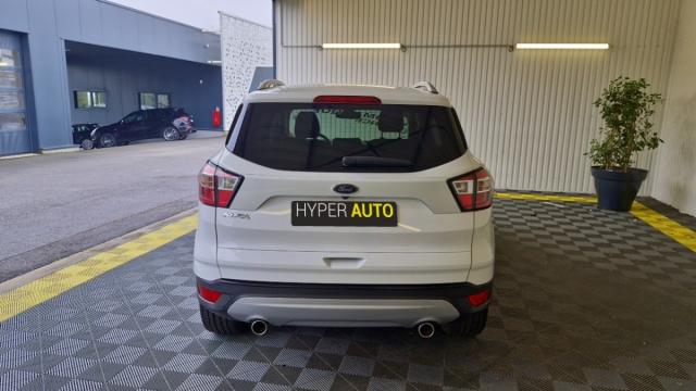 Ford Kuga image 5