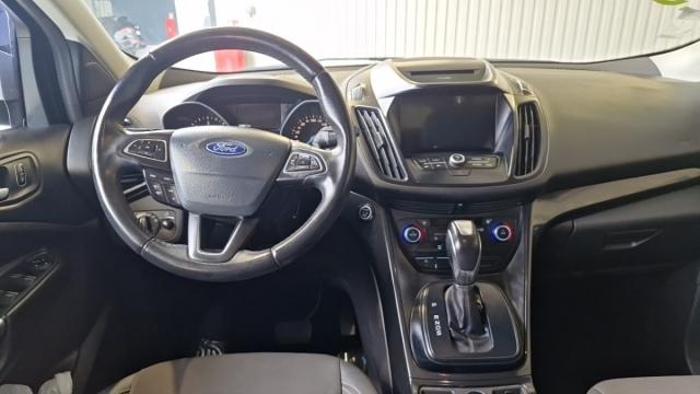 Ford Kuga image 4