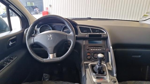 Peugeot 3008 image 2