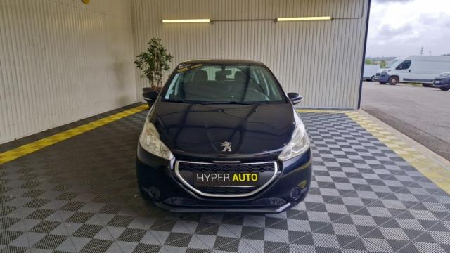 Peugeot 208 image 1