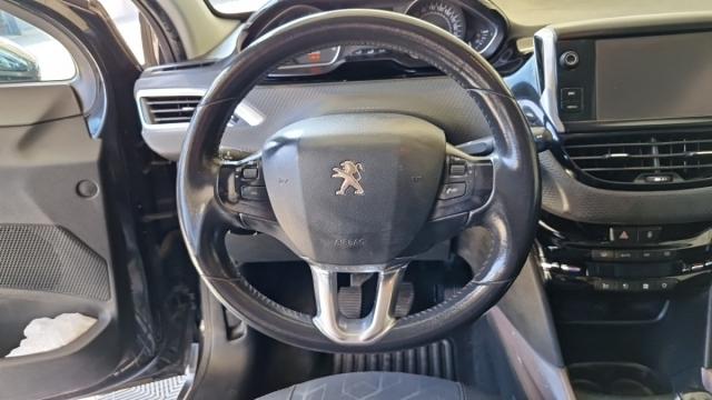 Peugeot 2008 image 7