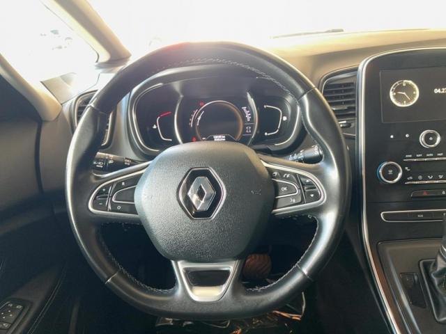 Renault Grand Scénic image 1