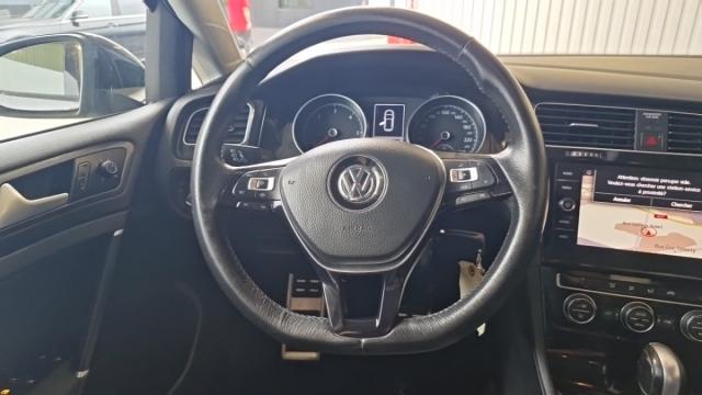 Volkswagen Golf image 5