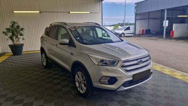Ford Kuga image 1