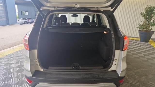 Ford Kuga image 3