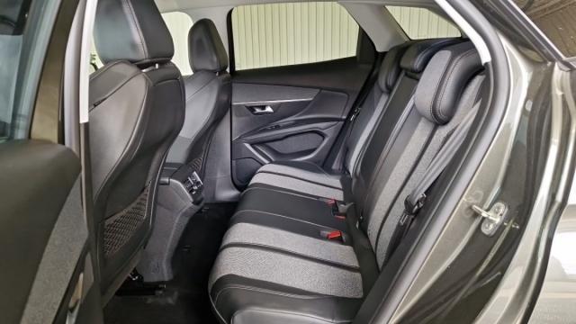 Peugeot 3008 image 3