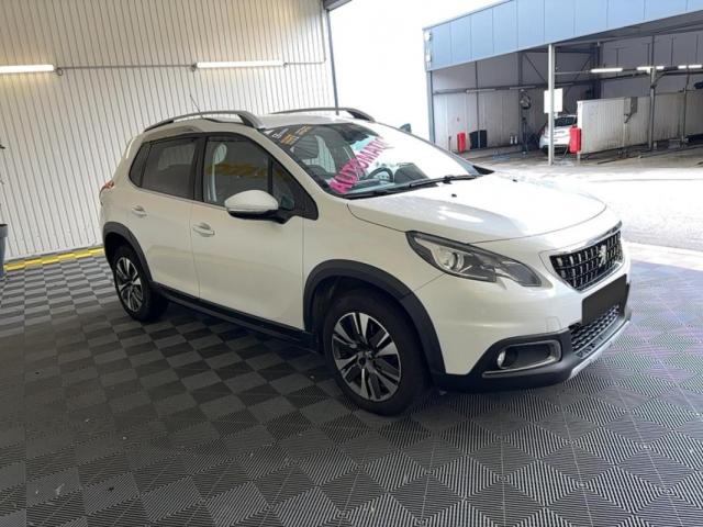 Peugeot 2008 image 9