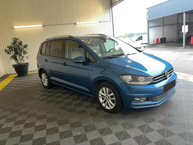 Volkswagen Touran image 2