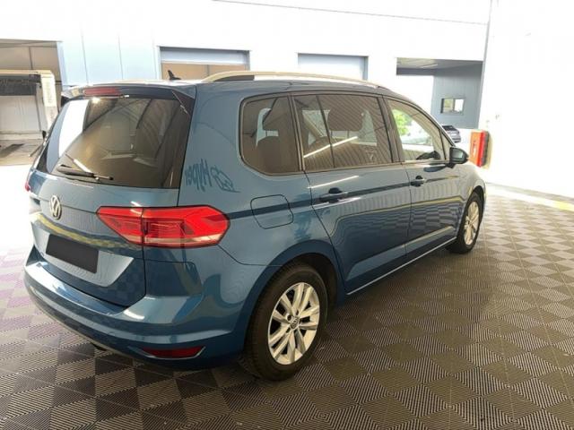 Volkswagen Touran image 9