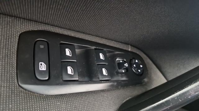 Peugeot 308 image 6