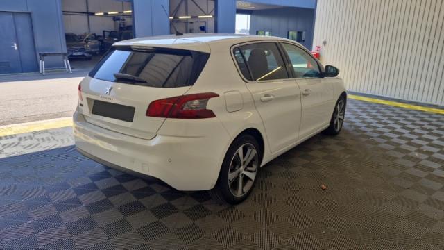 Peugeot 308 image 4
