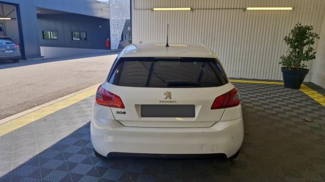 Peugeot 308 image 8