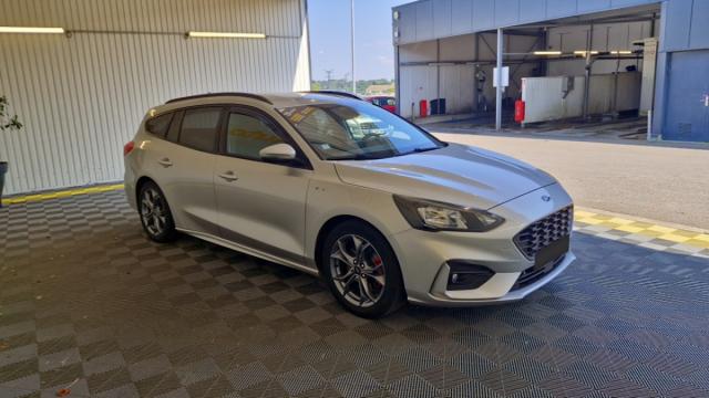 Ford Focus image 6