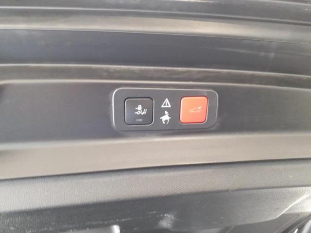 Peugeot 5008 image 2