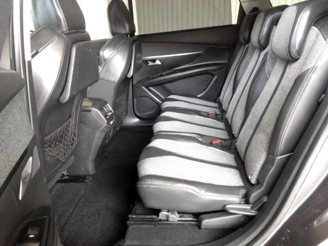 Peugeot 5008 image 8