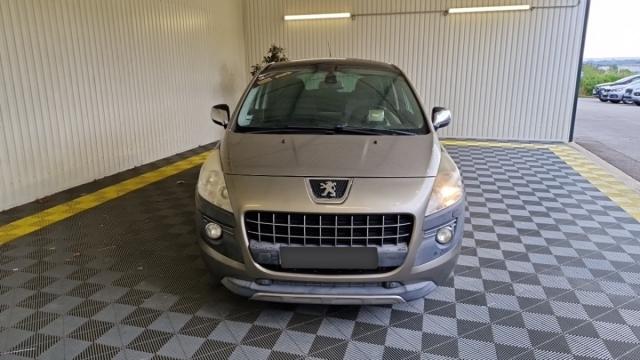 Peugeot 3008 image 1