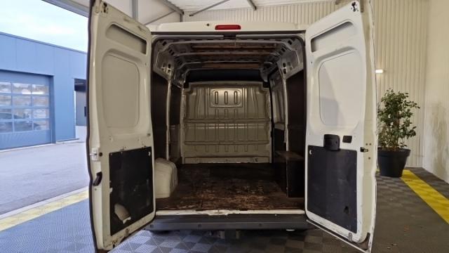 Peugeot Boxer image 2
