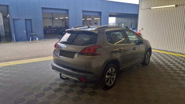 Peugeot 2008 image 7