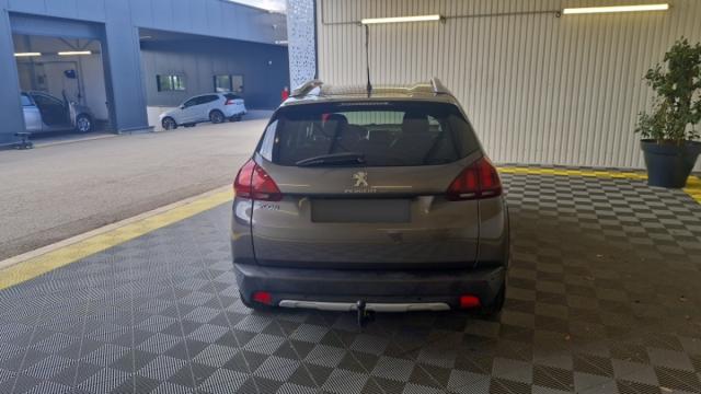 Peugeot 2008 image 8